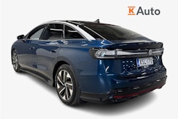 sininen Volkswagen ID.7 2024 kuva 2.