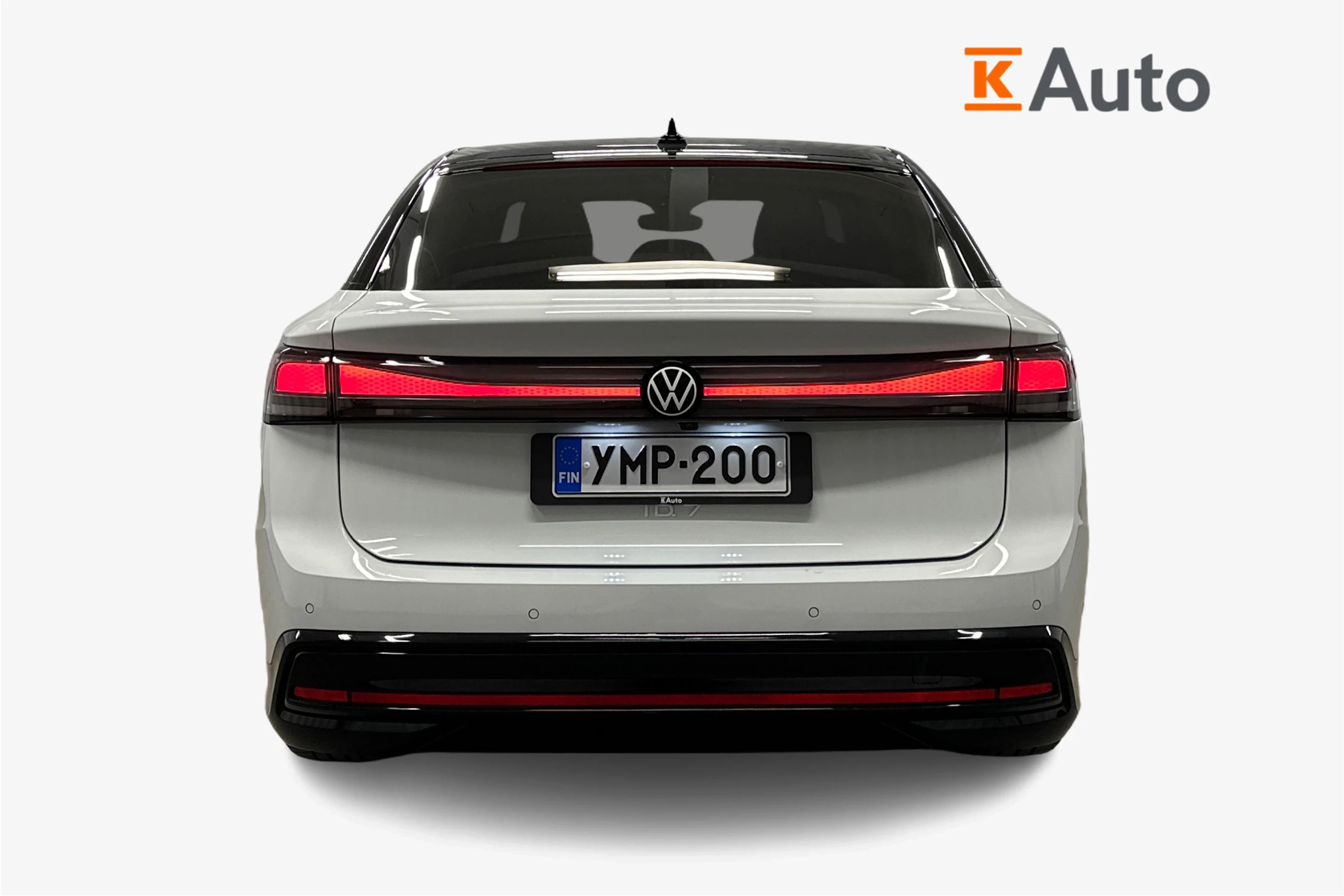 valkoinen Volkswagen ID.7 2024 kuva 4.