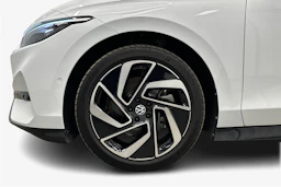 valkoinen Volkswagen ID.7 2024 kuva 12.