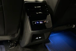 valkoinen Volkswagen ID.7 2024 kuva 39.