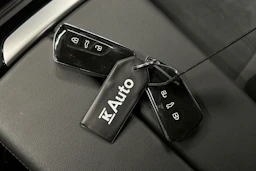 valkoinen Volkswagen ID.7 2024 kuva 46.