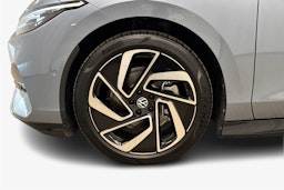 sininen Volkswagen ID.7 2024 kuva 30.