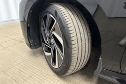 musta Volkswagen ID.7 2024 kuva 10.