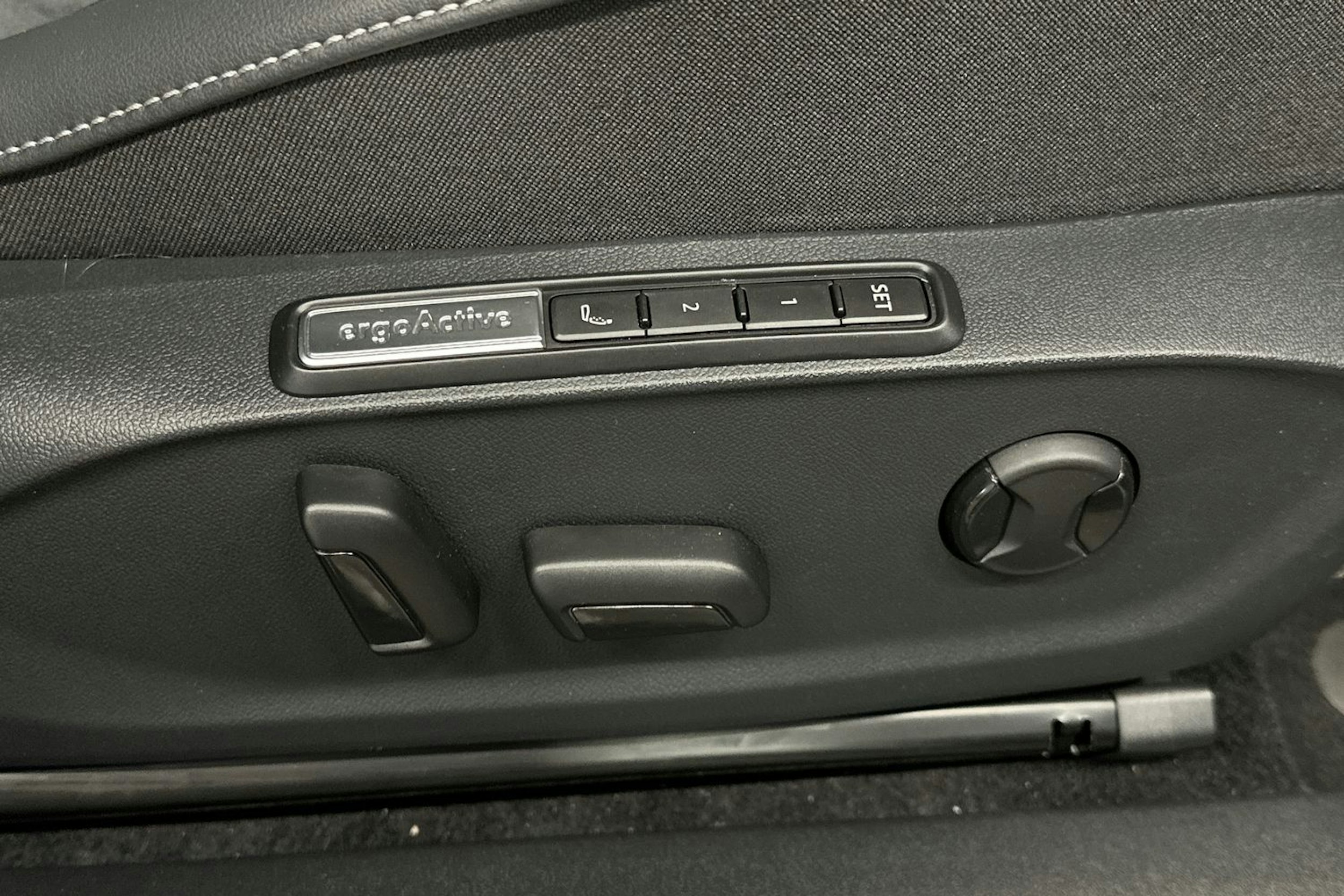 musta Volkswagen ID.7 2024 kuva 21.