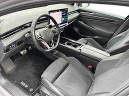 harmaa Volkswagen ID.7 2025 kuva 4.