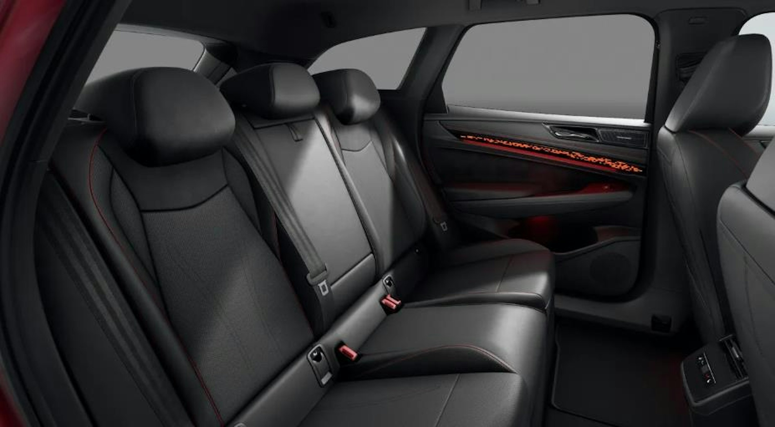 punainen Volkswagen ID.7 2025 kuva 12.