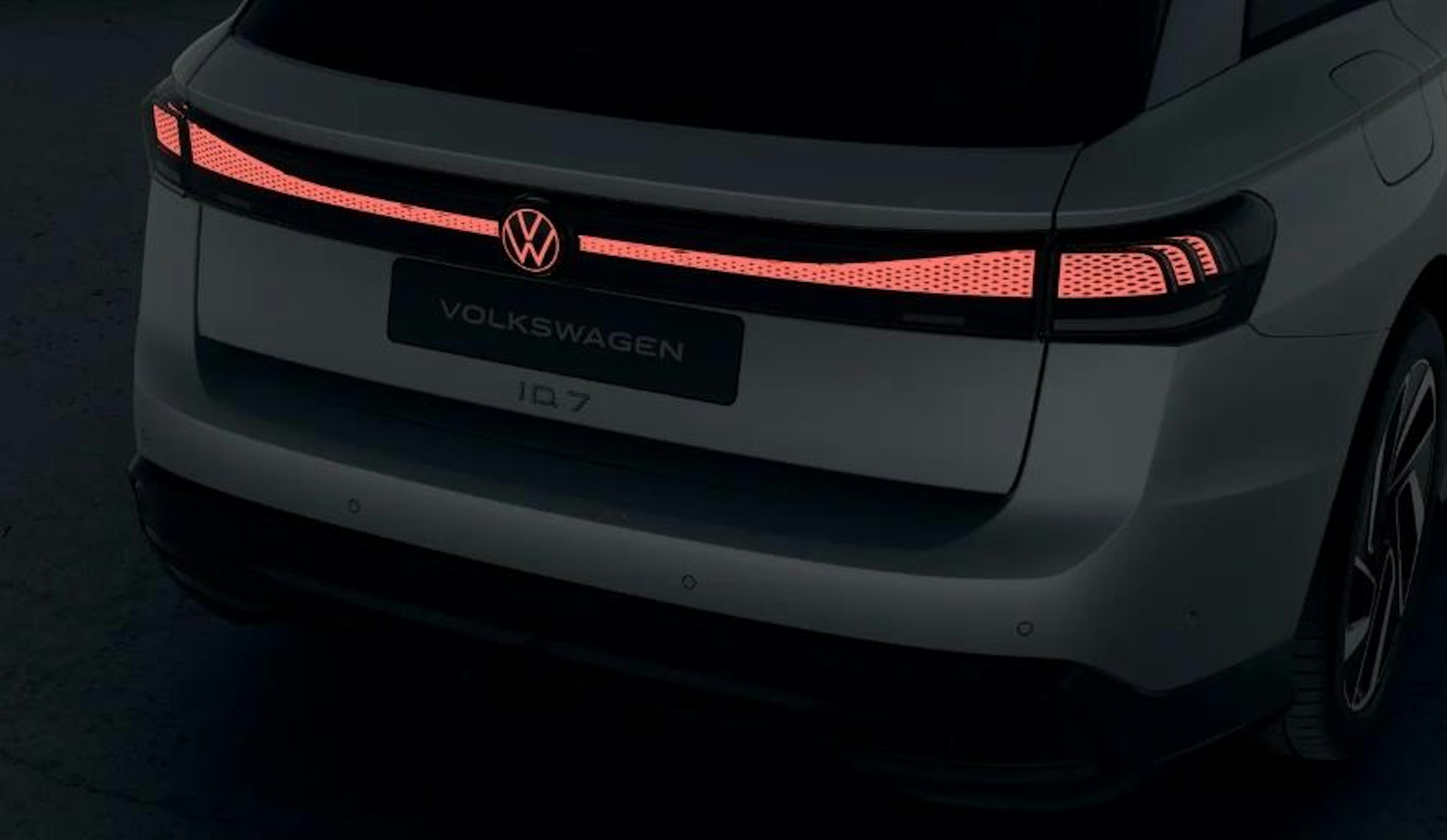 valkoinen Volkswagen ID.7 2025 kuva 7.