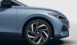 sininen Volkswagen ID.7 2025 kuva 5.