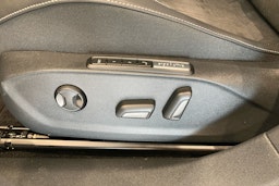 valkoinen Volkswagen ID.7 2025 kuva 19.