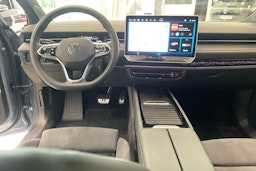 sininen Volkswagen ID.7 2025 kuva 7.