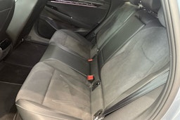 sininen Volkswagen ID.7 2025 kuva 8.