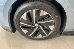 sininen Volkswagen ID.7 2025 kuva 9.