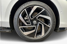 valkoinen Volkswagen ID.7 2025 kuva 9.