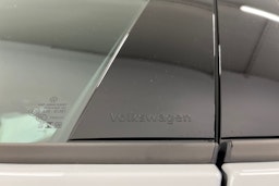 valkoinen Volkswagen ID.7 2025 kuva 16.