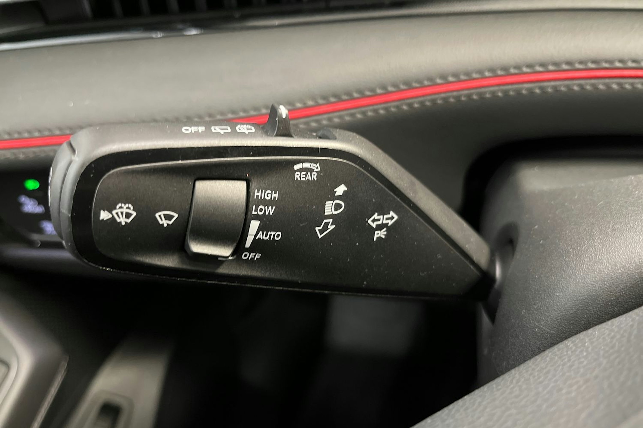 valkoinen Volkswagen ID.7 2025 kuva 26.