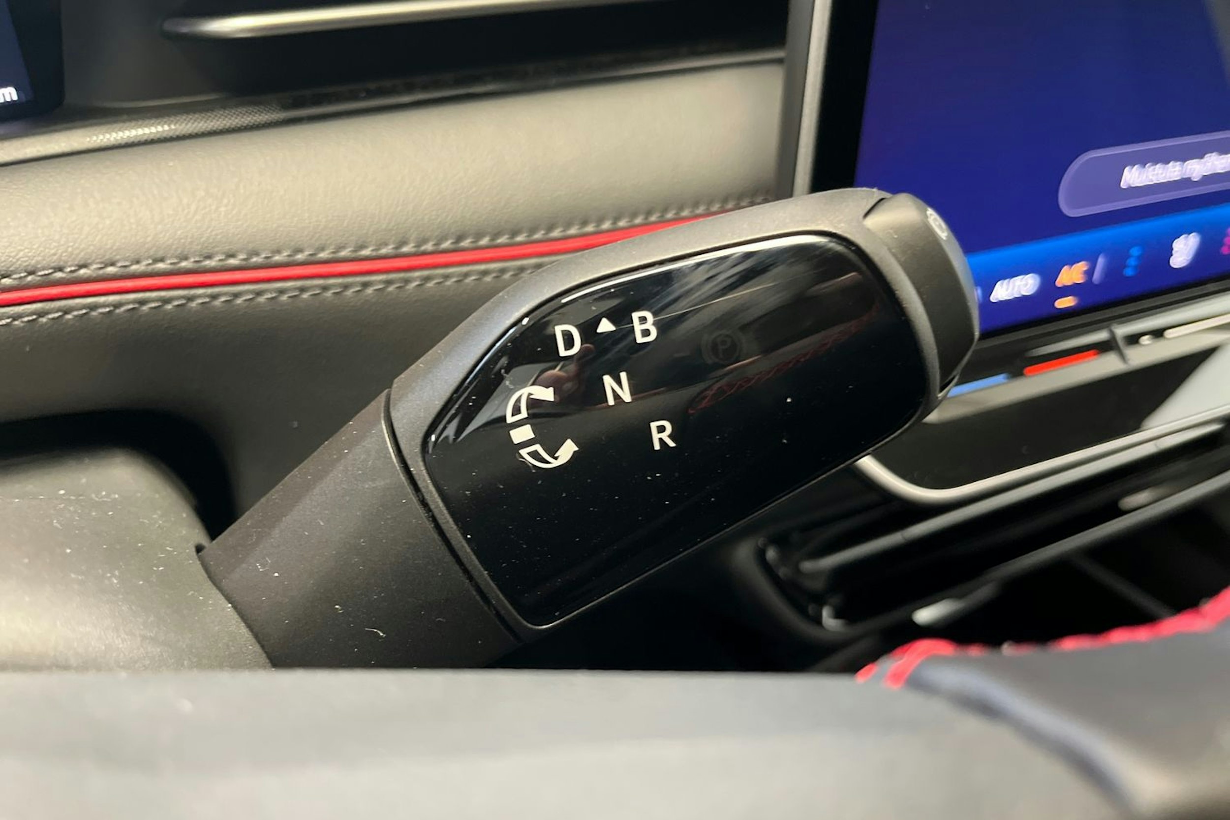 musta Volkswagen ID.7 2025 kuva 17.