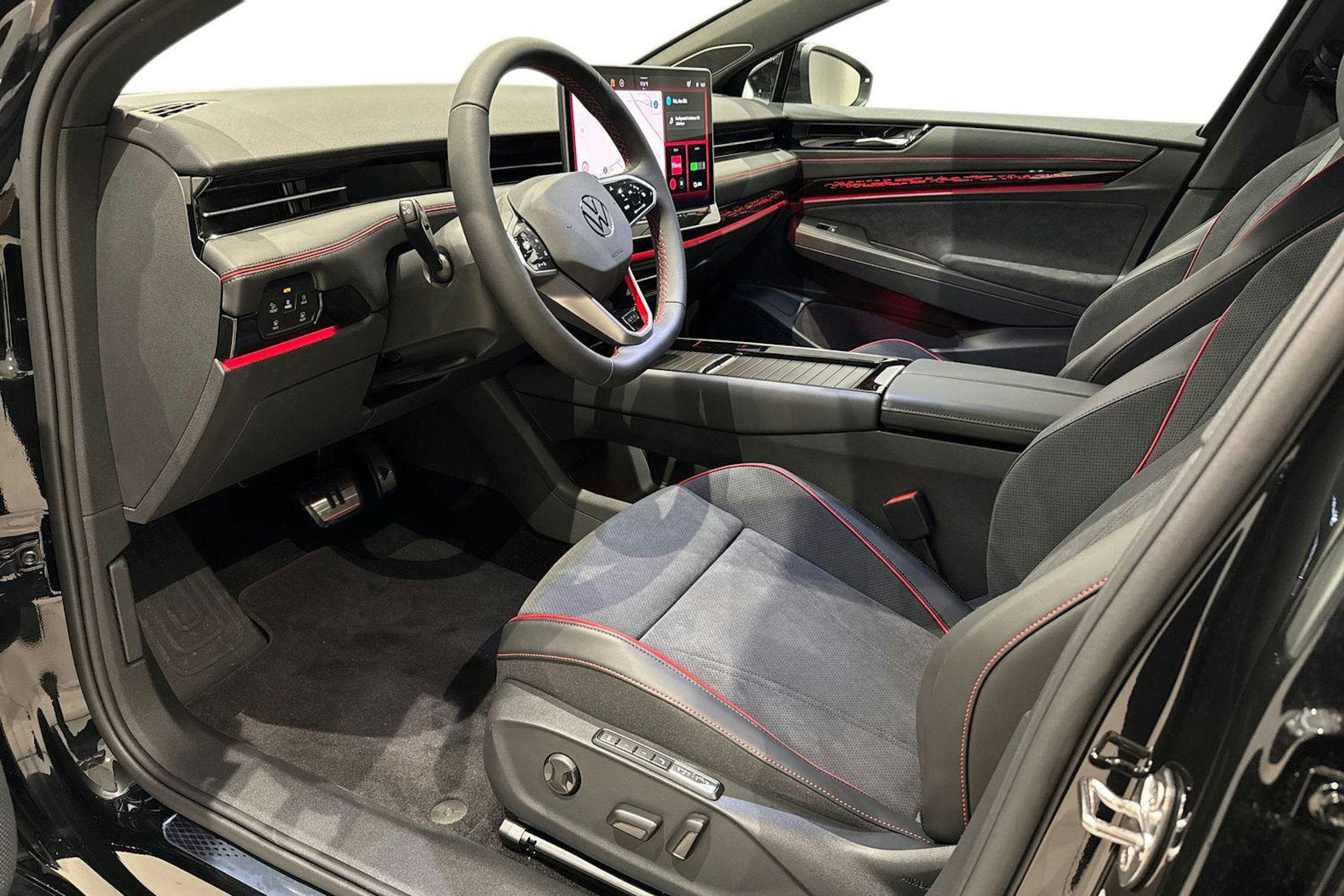 met. musta Volkswagen ID.7 2025 kuva 6.