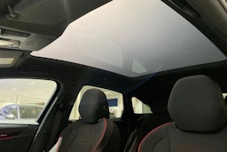 sininen Volkswagen ID.7 2025 kuva 13.