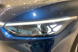 sininen Volkswagen ID.7 2025 kuva 17.