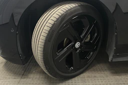 musta Volkswagen ID.7 2025 kuva 10.