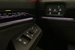 musta Volkswagen ID.7 2025 kuva 15.