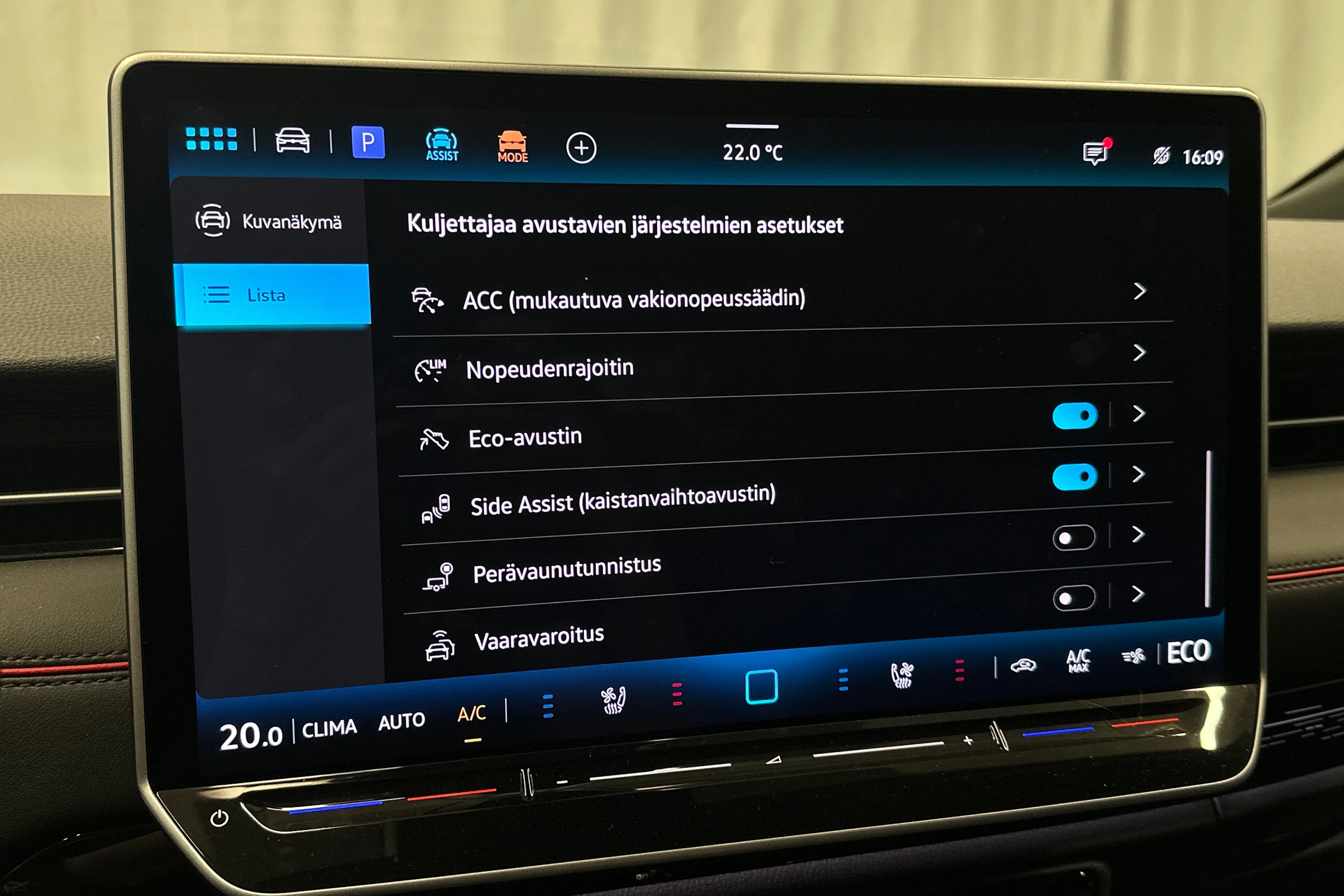 musta Volkswagen ID.7 2025 kuva 29.