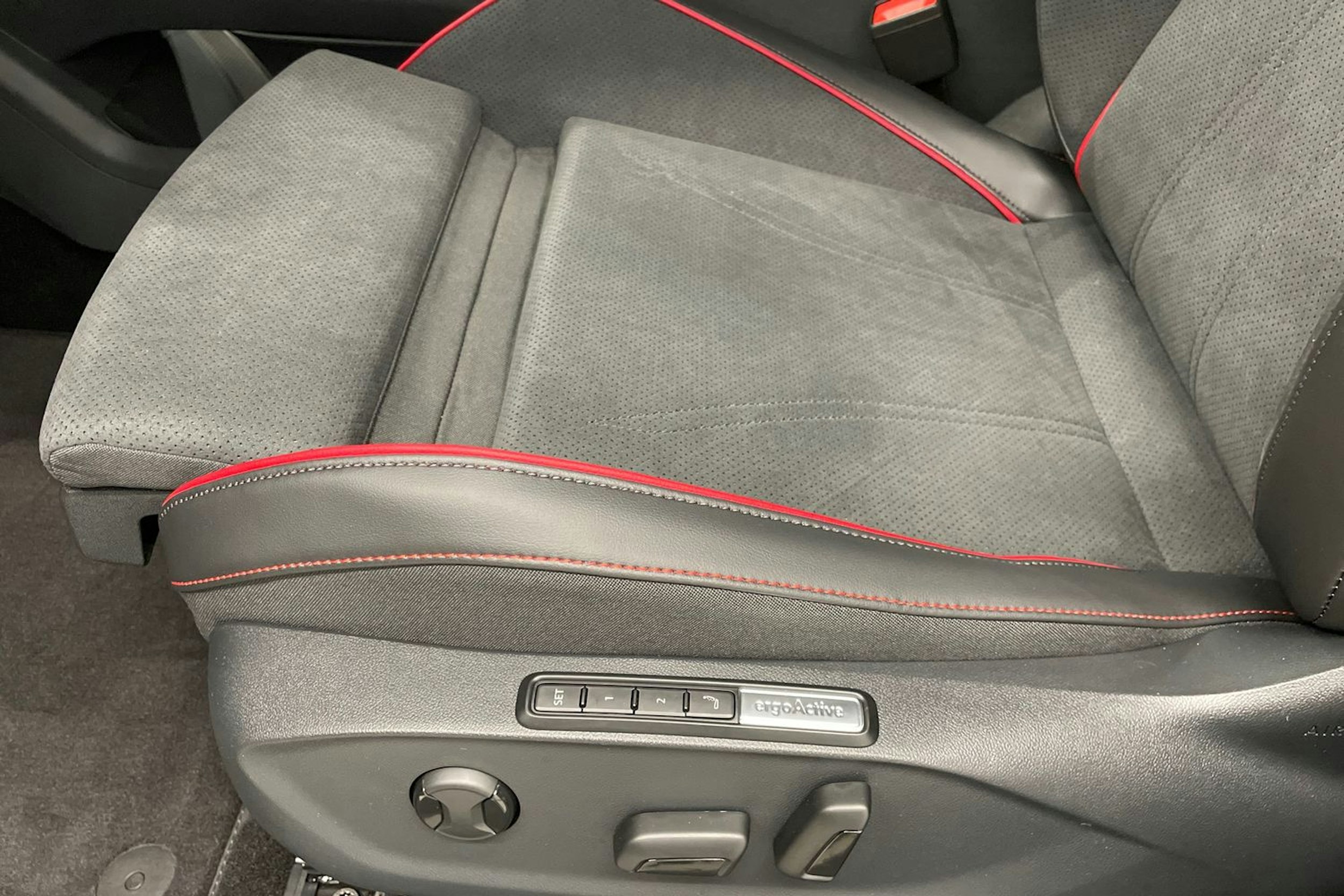 musta Volkswagen ID.7 2025 kuva 11.