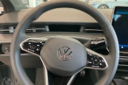sininen Volkswagen ID.7 2025 kuva 14.
