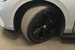 harmaa Volkswagen ID.7 2025 kuva 10.