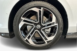 harmaa Volkswagen ID.7 2025 kuva 9.
