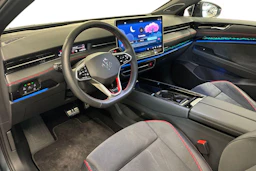 Sininen Volkswagen ID.7 2025 kuva 6.