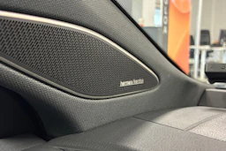 Sininen Volkswagen ID.7 2025 kuva 12.