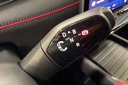 met. harmaa Volkswagen ID.7 2025 kuva 13.
