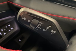 met. harmaa Volkswagen ID.7 2025 kuva 14.