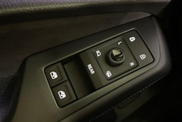 met. harmaa Volkswagen ID.7 2025 kuva 16.