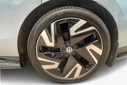 sininen Volkswagen ID.7 2025 kuva 9.