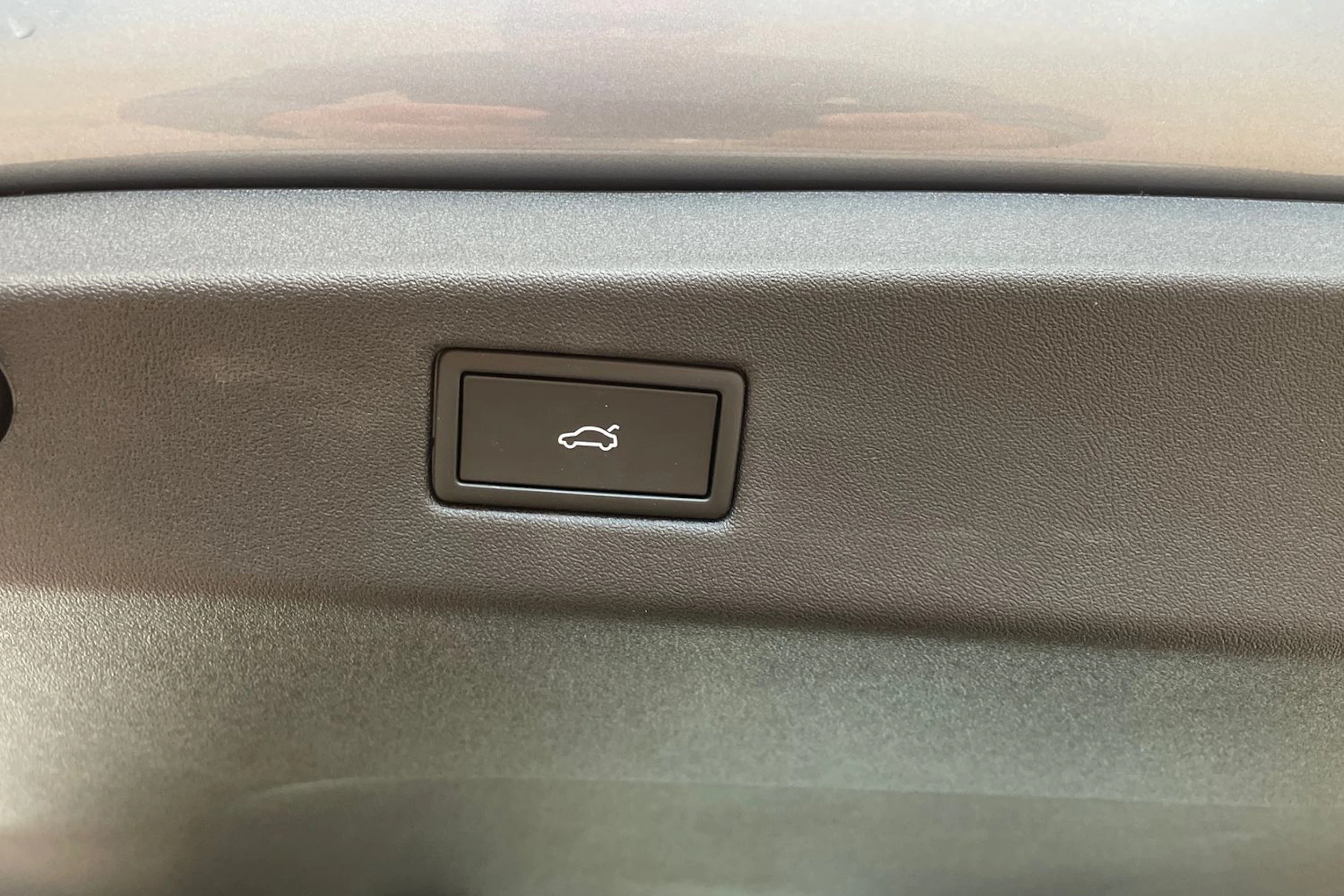 sininen Volkswagen ID.7 2025 kuva 14.