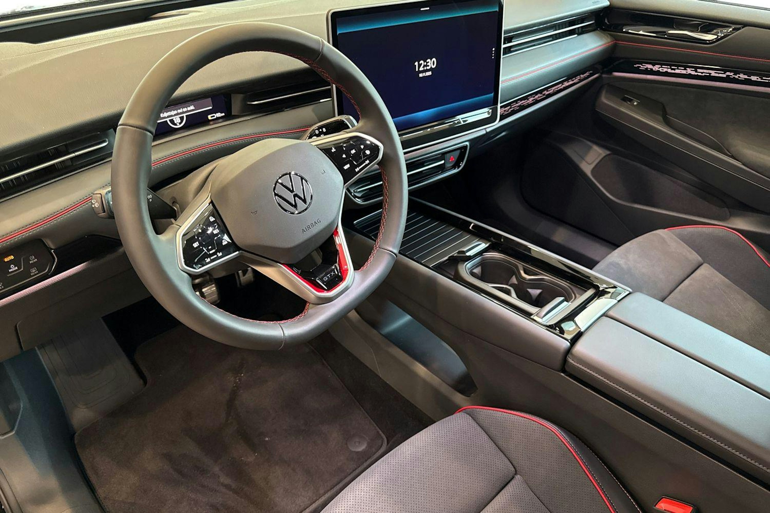 musta Volkswagen ID.7 2025 kuva 6.