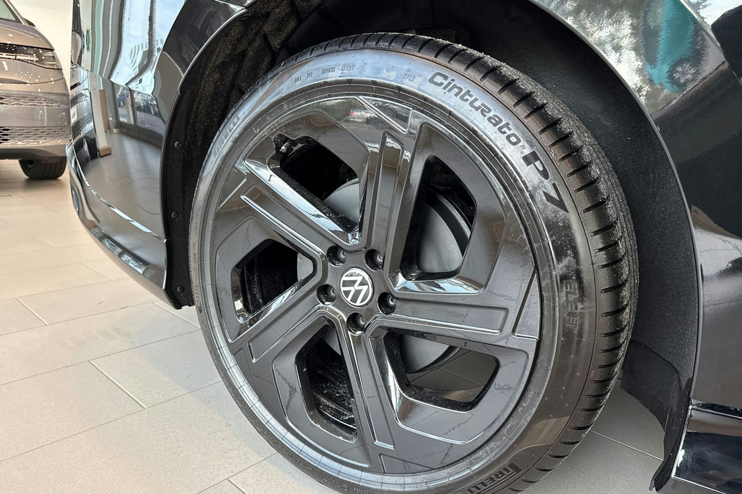 musta Volkswagen ID.7 2025 kuva 10.