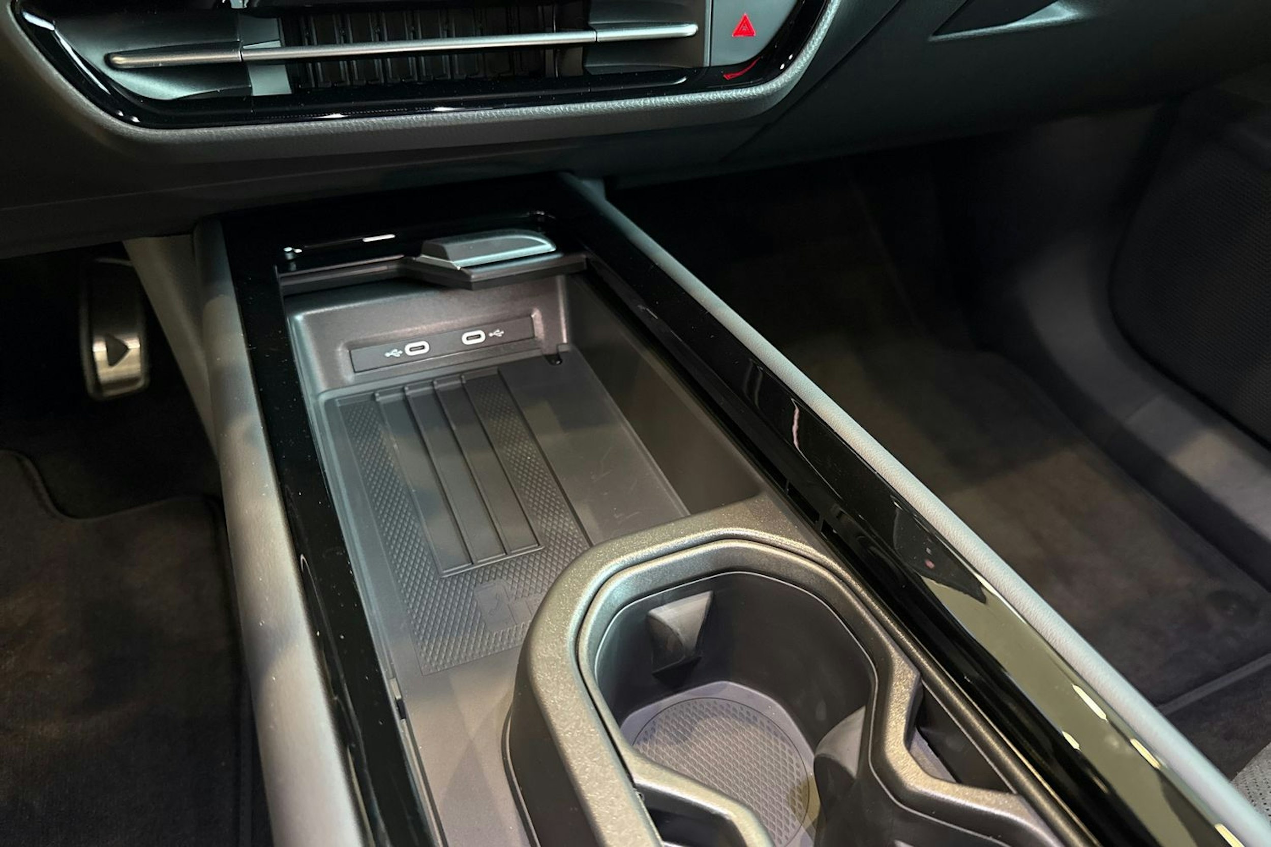 musta Volkswagen ID.7 2025 kuva 14.