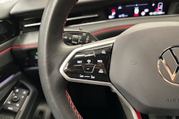 musta Volkswagen ID.7 2025 kuva 14.