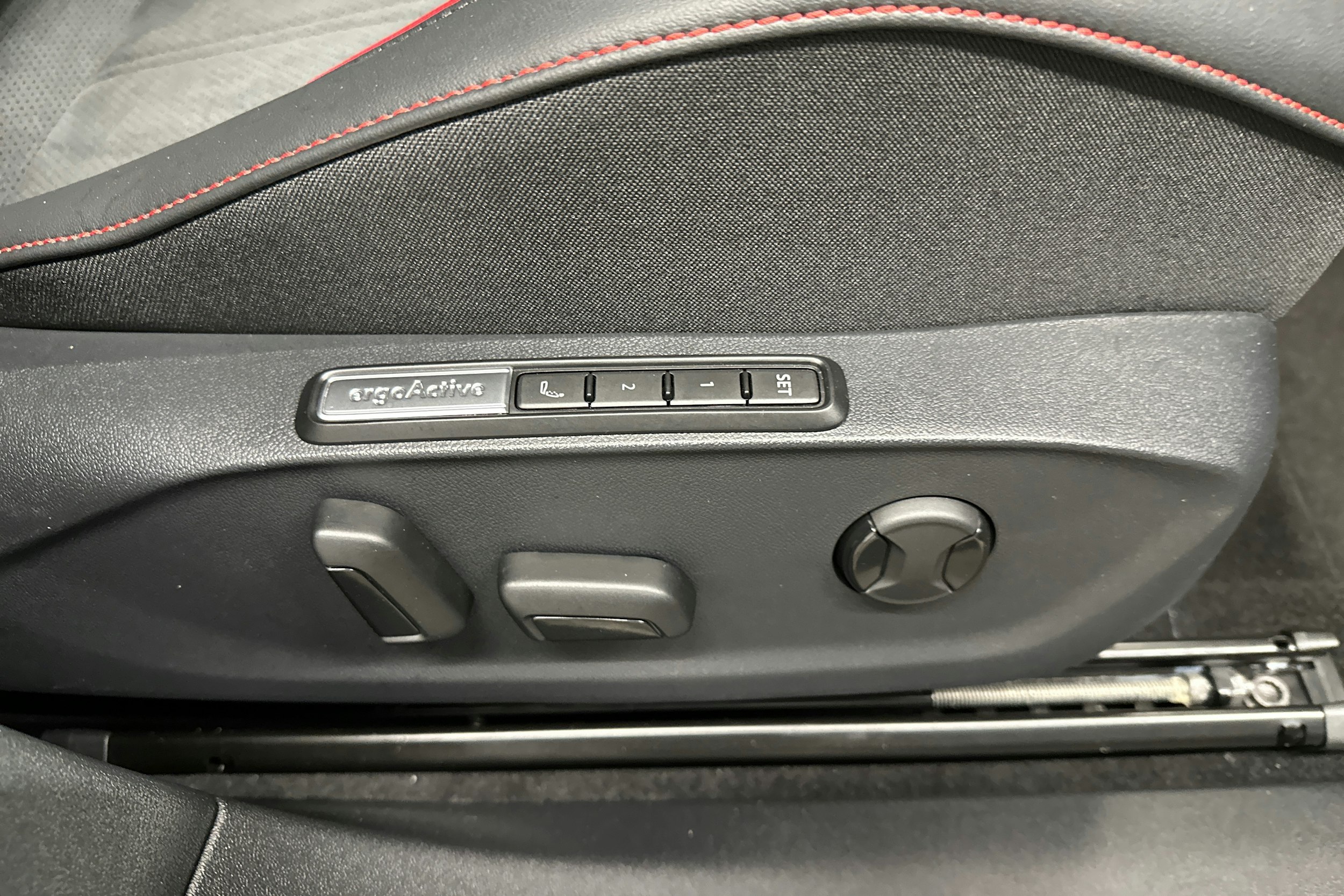 musta Volkswagen ID.7 2025 kuva 32.
