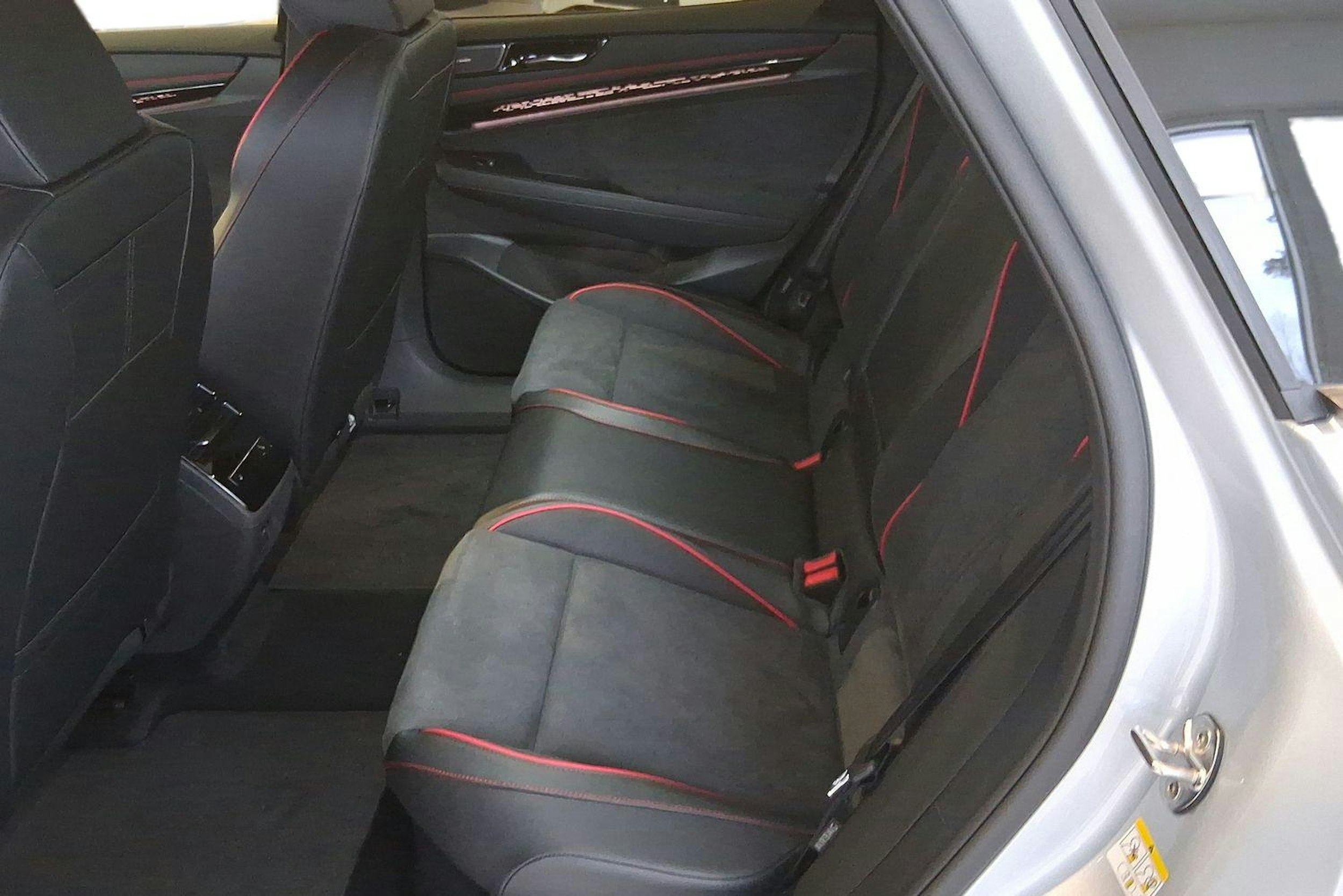 harmaa Volkswagen ID.7 2025 kuva 10.