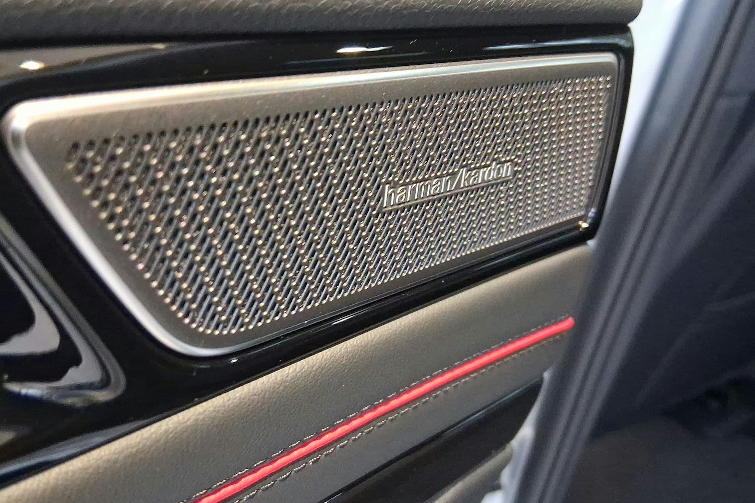 harmaa Volkswagen ID.7 2025 kuva 17.