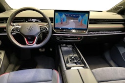 punainen Volkswagen ID.7 2025 kuva 9.