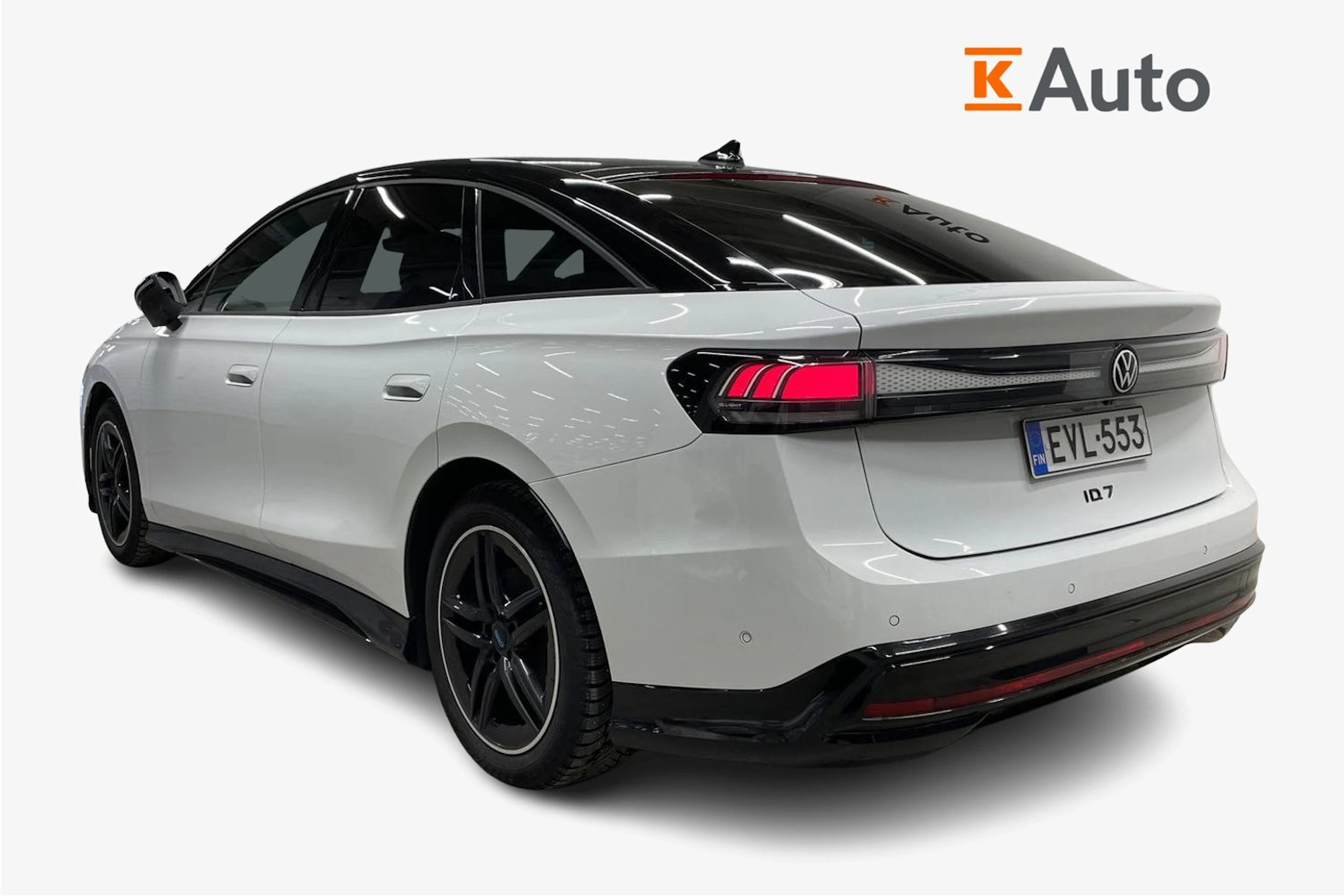 valkoinen Volkswagen ID.7 2025 kuva 5.