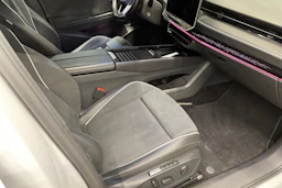 valkoinen Volkswagen ID.7 2025 kuva 20.