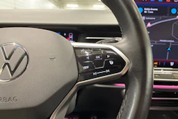 valkoinen Volkswagen ID.7 2025 kuva 23.