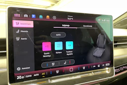 valkoinen Volkswagen ID.7 2025 kuva 27.