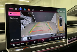 valkoinen Volkswagen ID.7 2025 kuva 28.